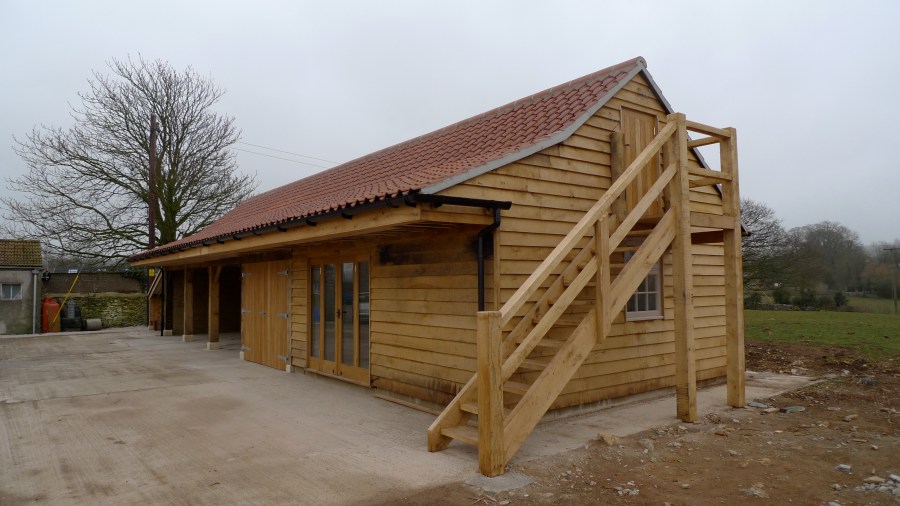 outdoor staircase, green oak, staircase