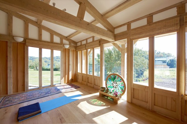 arch brace truss, barn, green oak, oak frame, timber frame, oak barn, green oak barn